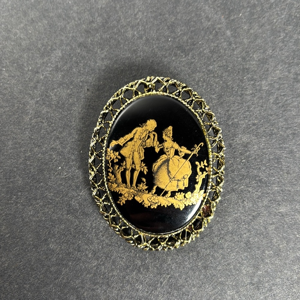 Vintage Florenza Courting Couple Gold Tone  Brooch